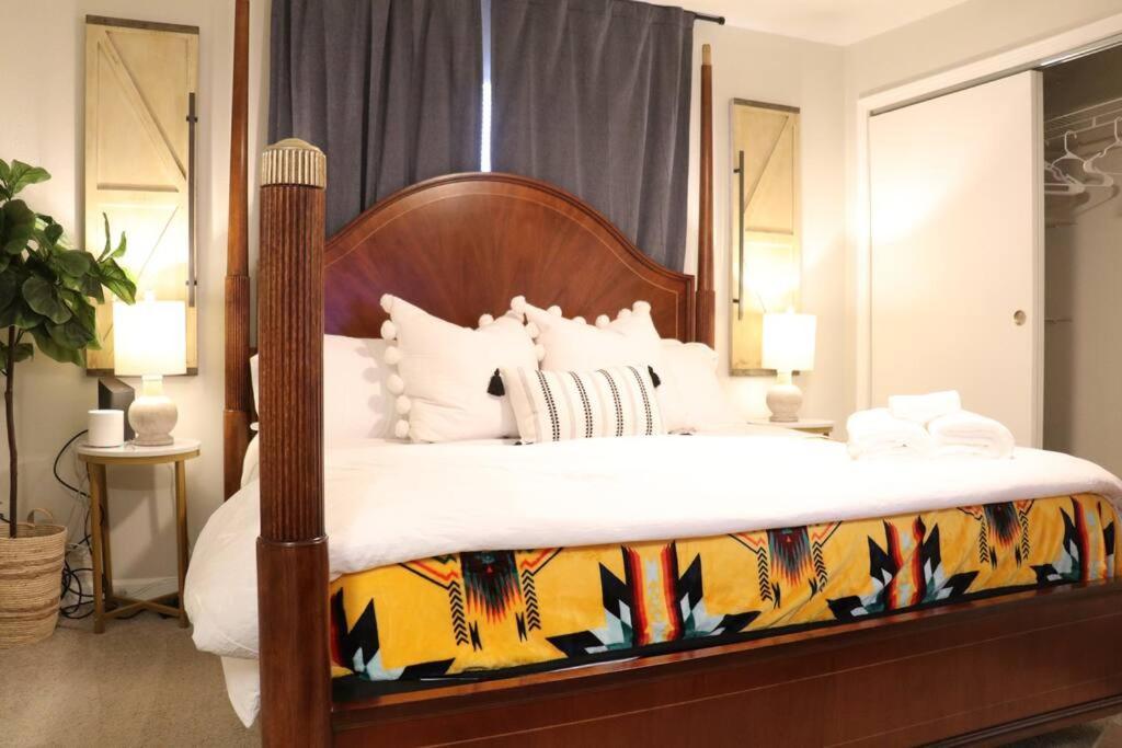 Сasa de vacaciones Cowboy Den-hot Tub-game Room-pet Friendly-no Pet Fees!